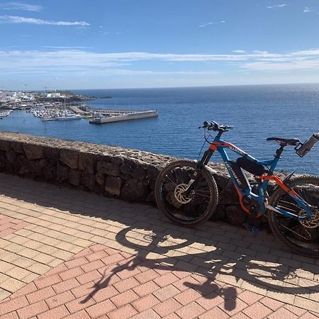 Private Apartment With Mountain And Sea Views, La Asomada, Lanzarote Tias Exterior photo
